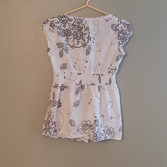 White button up shirt with black flowers - Picture 2 of 2